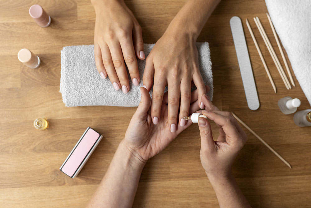 Narzędzia do manicure i narzędzia peryferyjne oraz ich zastosowanie